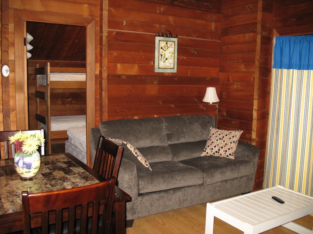 Forest Lake Camping Resort Cabin 18 Advance Экстерьер фото